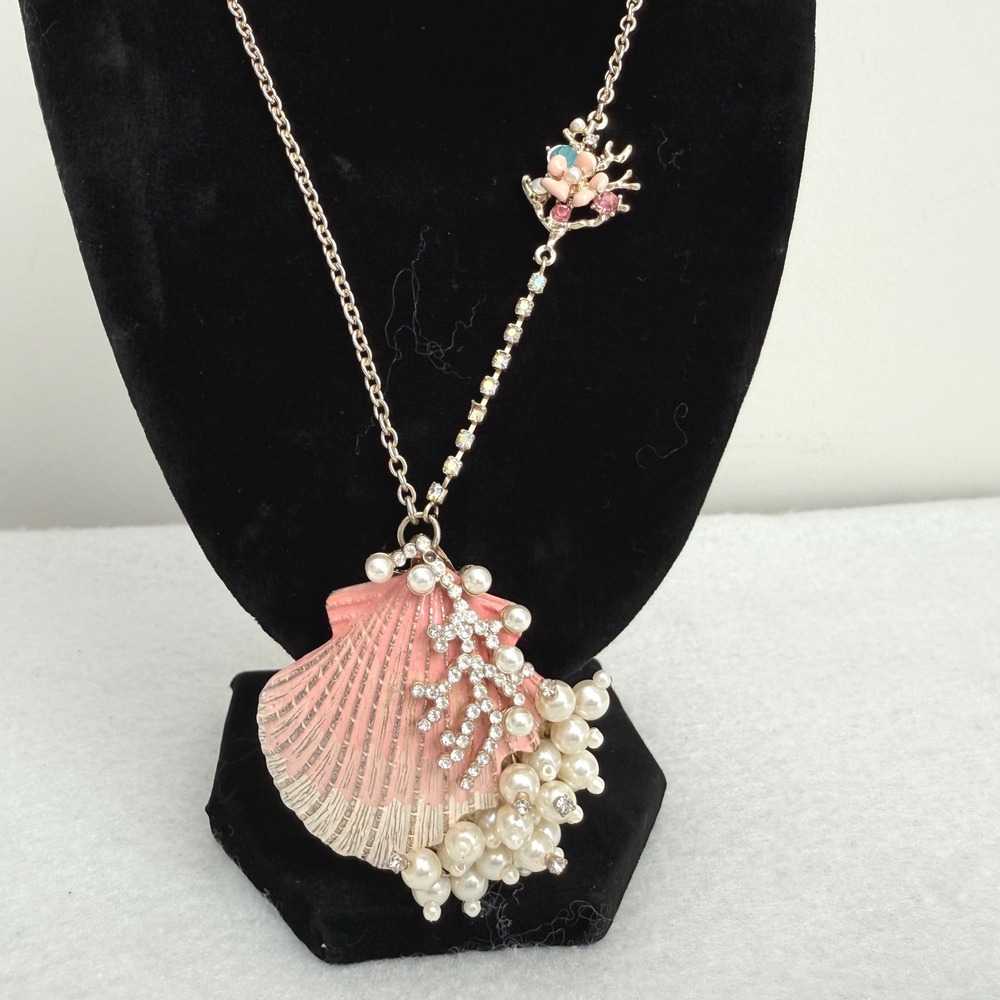 VTG Betsey Johnson Shell Necklace Women Pink Pearl Rhinestone Nautical Statement